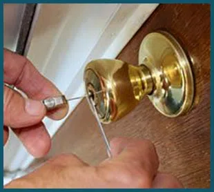 Brookline Locksmith Service Brookline, MA 617-826-6165 - 3-Residential-Lockouts
